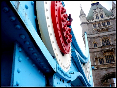 The best feeling is crossing bridges when it's so windy