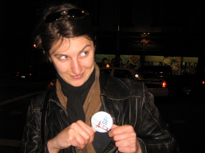 Button Distribution 002