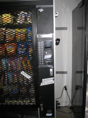 vending machine.JPG
