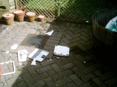 The broken set of scales