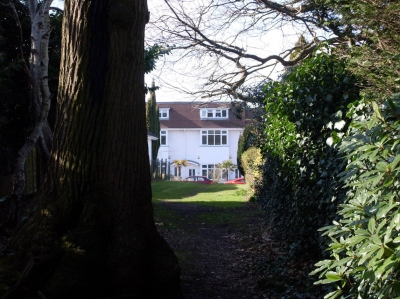 Path to Feversham Avenue