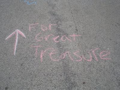 The first arrow, setting people on their merry way. 