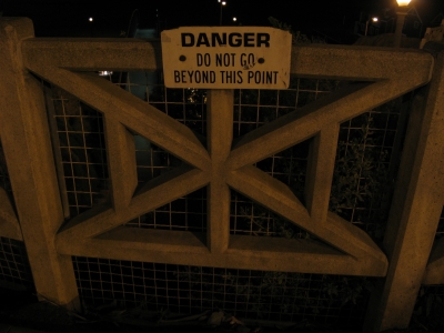 DANGER Do Not Go Beyond This Point DANGER Do Not Go Beyond This Point