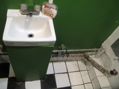 Green skinny bathroom