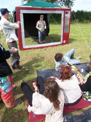 Jeremy entertains the crowds