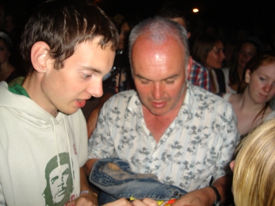 that girl to the right also blantently wants some action! that girl to the right also blantently wants some action!