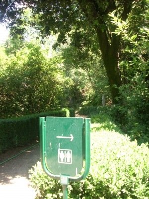 The Loveliest Bathroom Detour