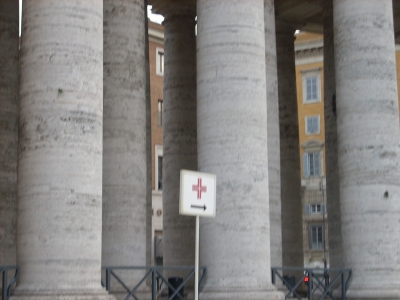 Follow that sign! Follow that sign!