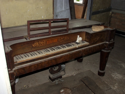 Square Piano