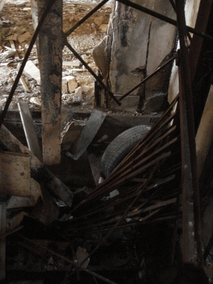 Bottom of the elevator shaft Bottom of the elevator shaft
