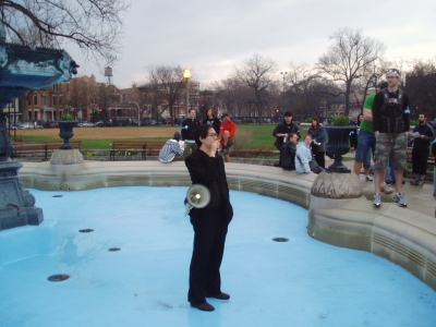 Dax issuing orders... er, instructions, at Wicker Park