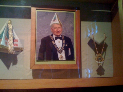 Of pictures and funny hats