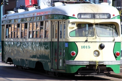 F Train pic from the internets.