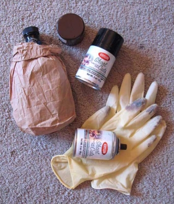 Accoutriments of artification.