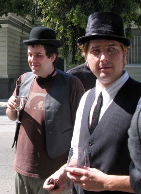 Dapper. Dapper.