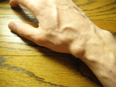 kmw-hand-bump-11.jpg
