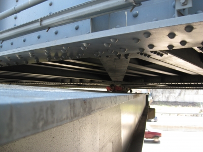 Dok H, approaching the camera.