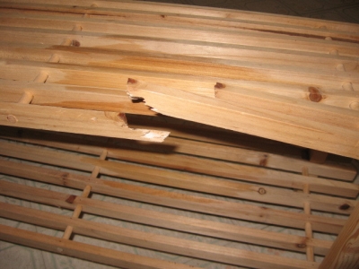 Closeup of the damage and general boringness.