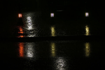 there are three lights