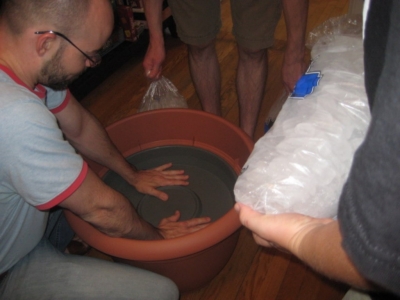 makeshift base for large snowcone