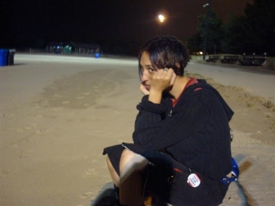 Dela Dejavoo collecting her thoughts at the beach