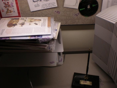 desk_left.JPG