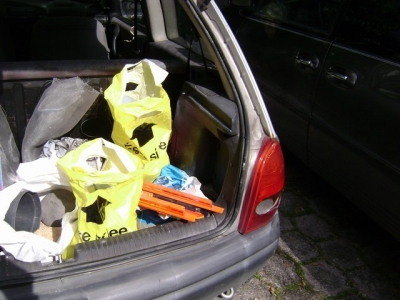 8 bags of sand, about 70 kg total. 8 bags of sand, about 70 kg total.