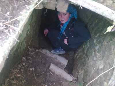 theres a fee in this hole!