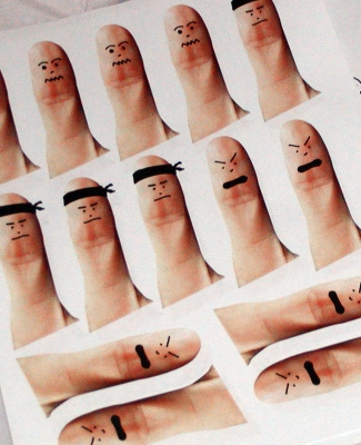 10/23/07: Pam's thumb army in the making