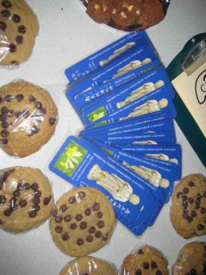 We decided to co-brand them with our cookies. We decided to co-brand them with our cookies.