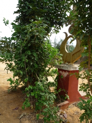 Turning around the tree