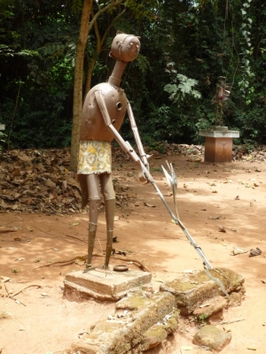 Statue 2
