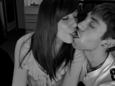cody heather kiss.jpg