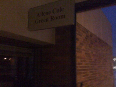 Can't call it a green room without some greenery!