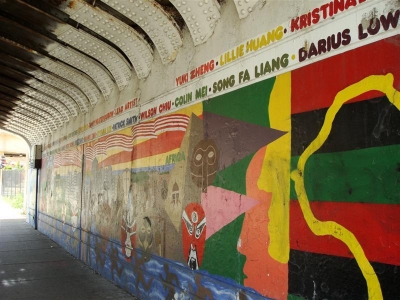 Enterring Chinatown.