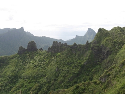 A nearby ridge
