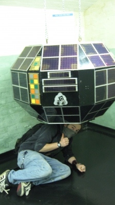 24 Model sattelite.jpg
