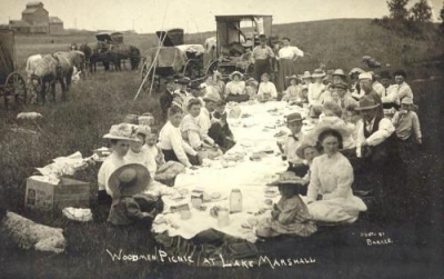 lake marshall picnic