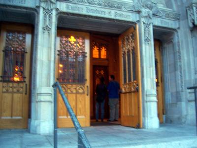 suspicious_looking_couple.jpg suspicious_looking_couple.jpg