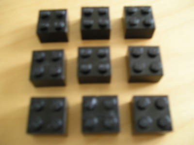 my plan for a 9x9x9 cube of 2x2 bricks has a flaw...