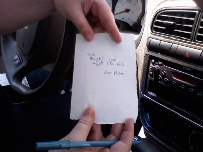 Secret note! Secret note!