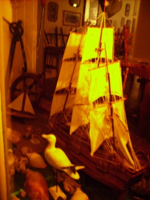 The Swingin' Anchor at Night