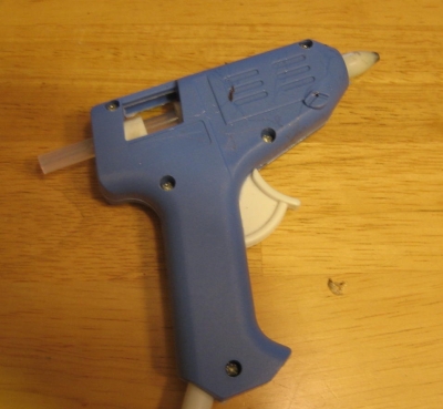 Glue gun