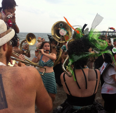 find me: I am a giant