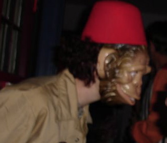 pirateymonkeyside.jpg pirateymonkeyside.jpg