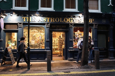 my city, the random astrology shop