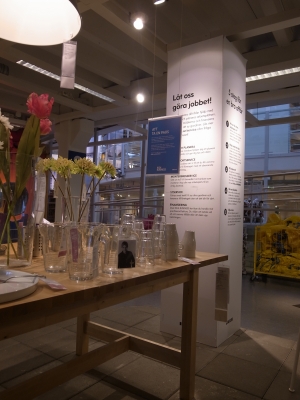 This sign invites you to take a break.