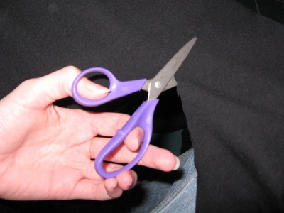 Cutting the skirt into strips