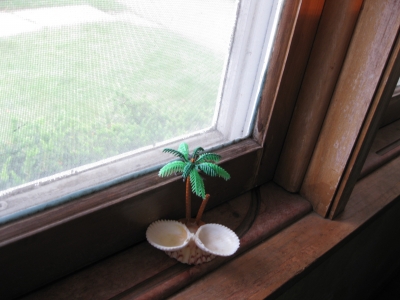 Missing one leafy bit Missing one leafy bit