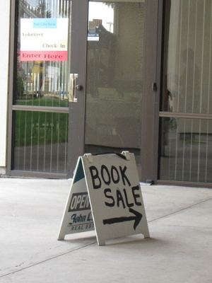 Life has loveliness to sell,